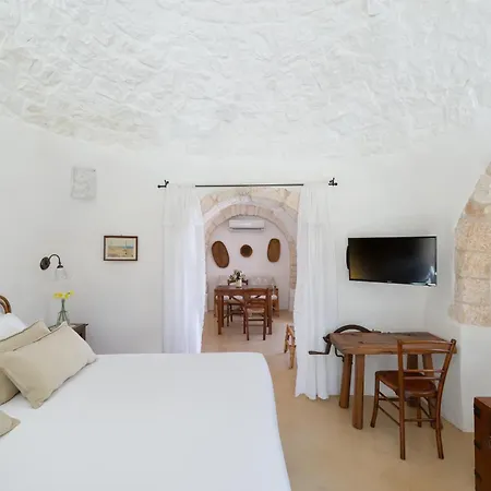 Agriturismo Masseria Aprile Locorotondo Exterior photo