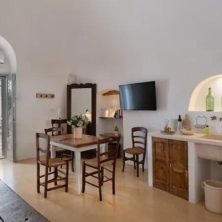 Agriturismo Masseria Aprile Locorotondo Exterior photo